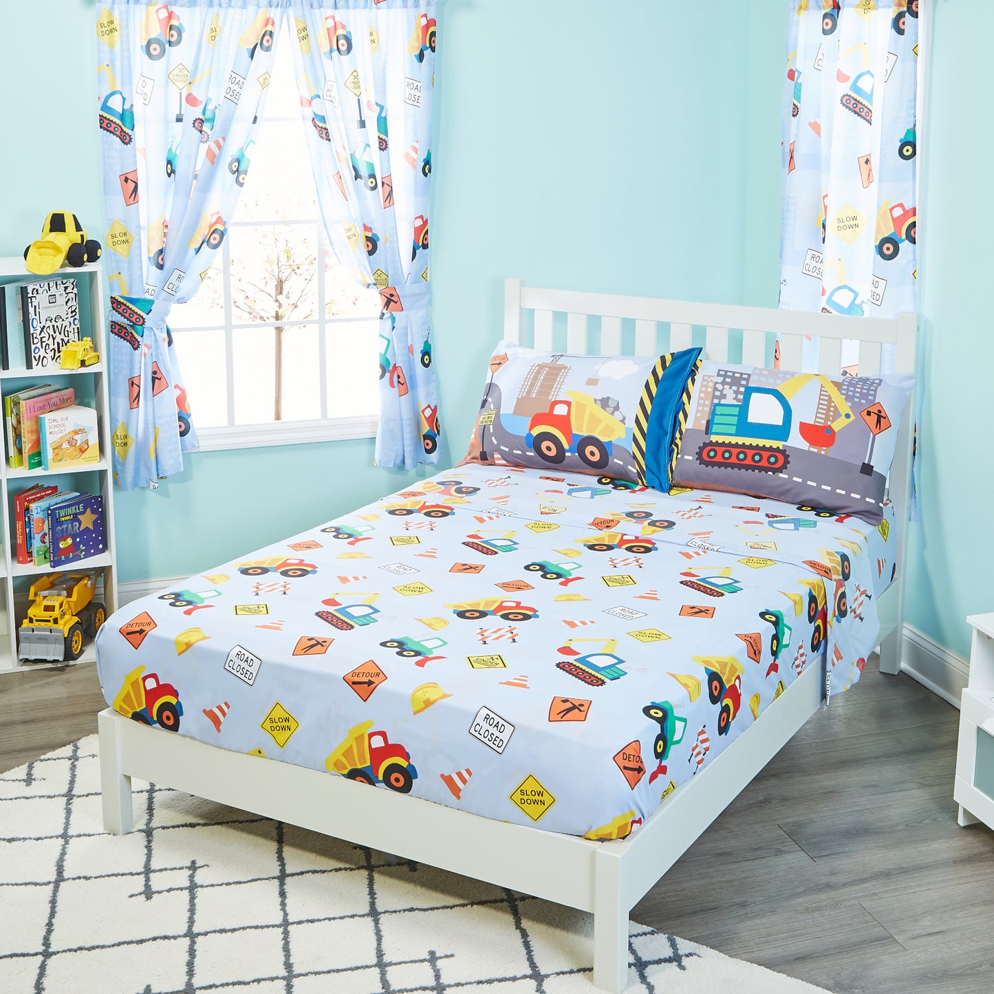 Under Construction Full Size Bed Sheet Set