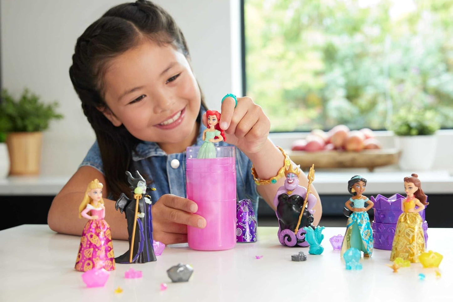 Disney Princess Small Doll Royal Color Reveal