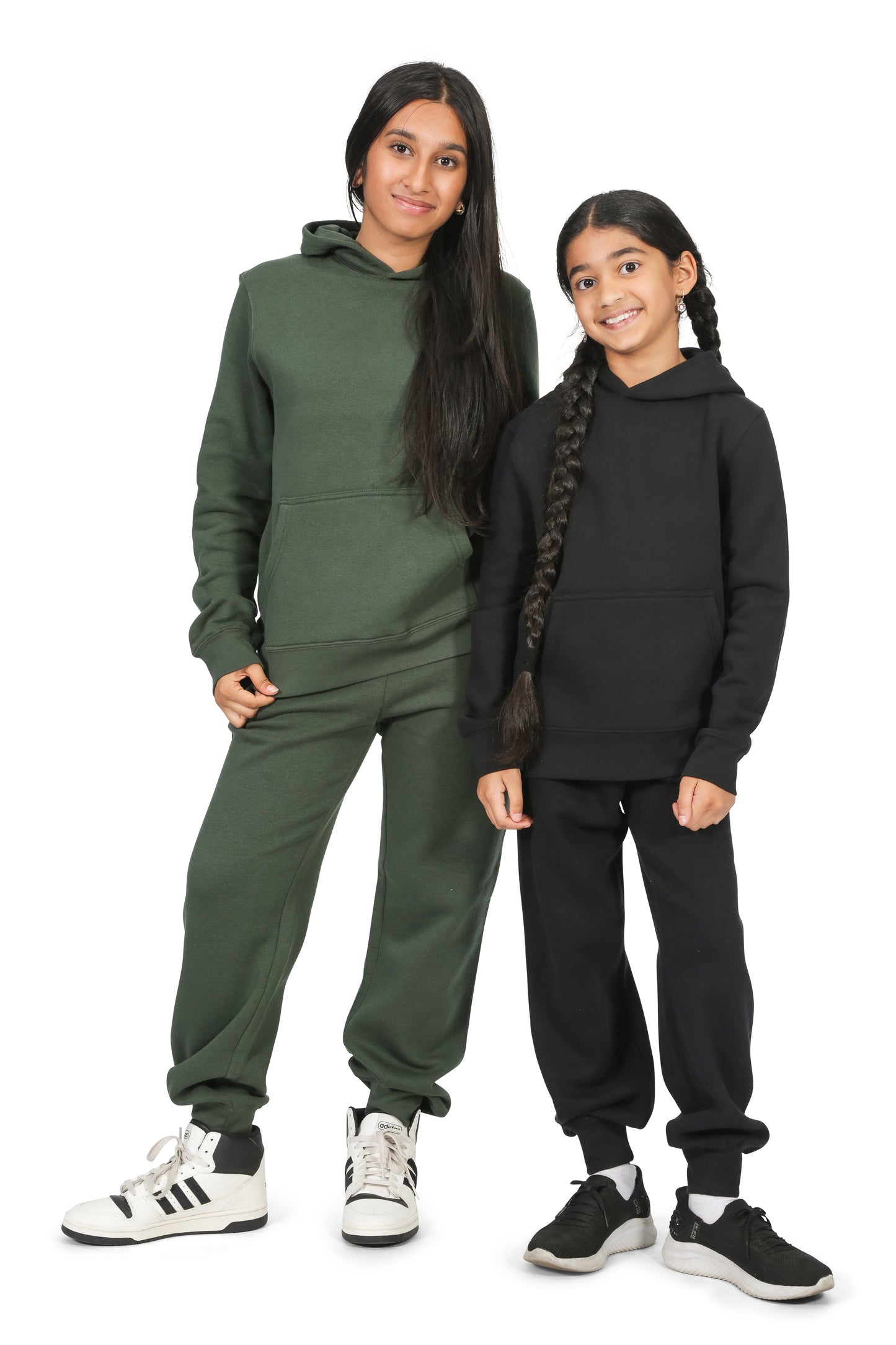 EVERYDAY KIDS All-Season Black Pullover Hoodie – Warm Fleece Sweatshirt with Hood – Ideal for School, Outdoor Play, or Travel – Girls Hoodie