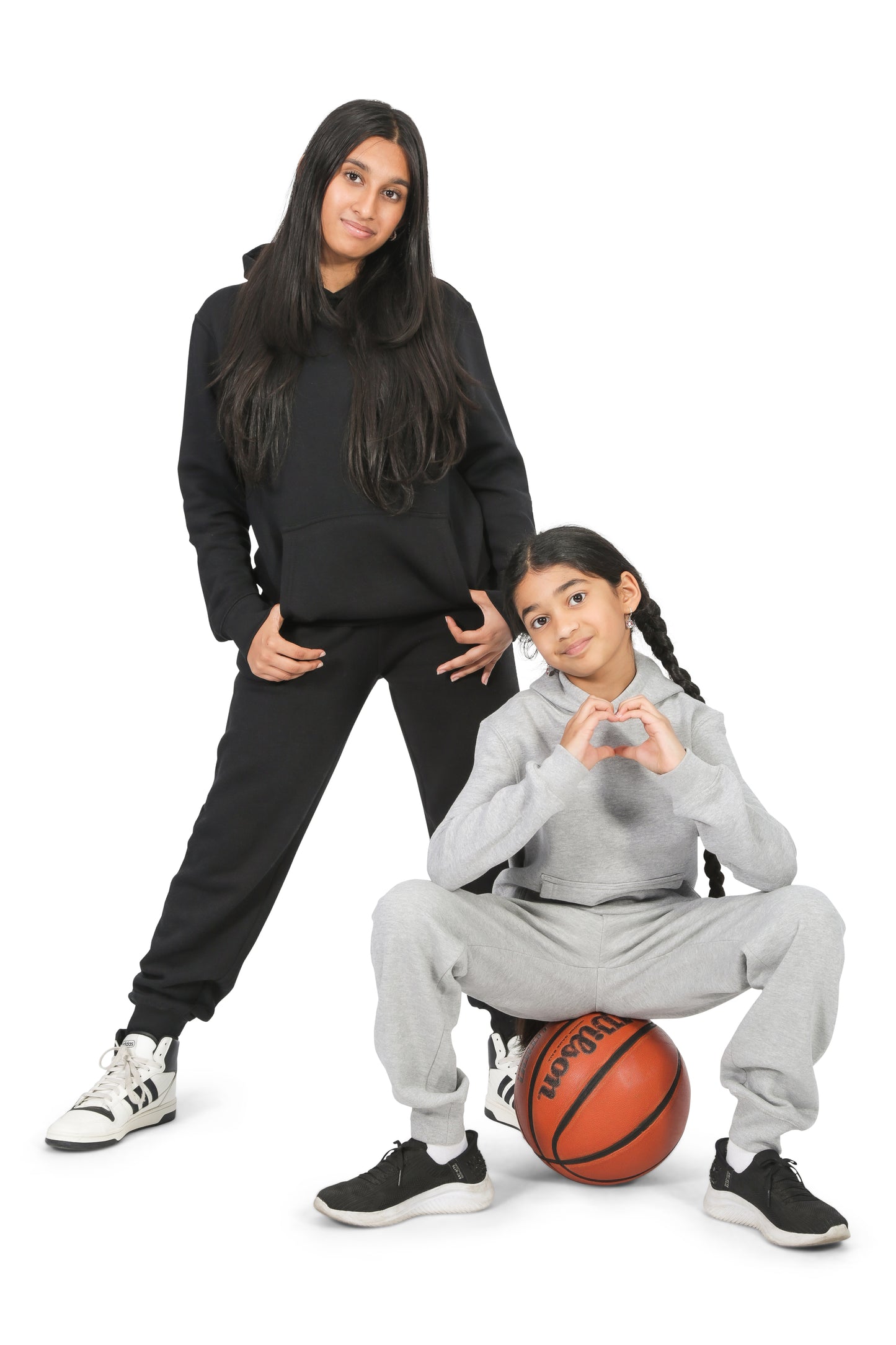 EVERYDAY KIDS All-Season Black Pullover Hoodie – Warm Fleece Sweatshirt with Hood – Ideal for School, Outdoor Play, or Travel – Girls Hoodie