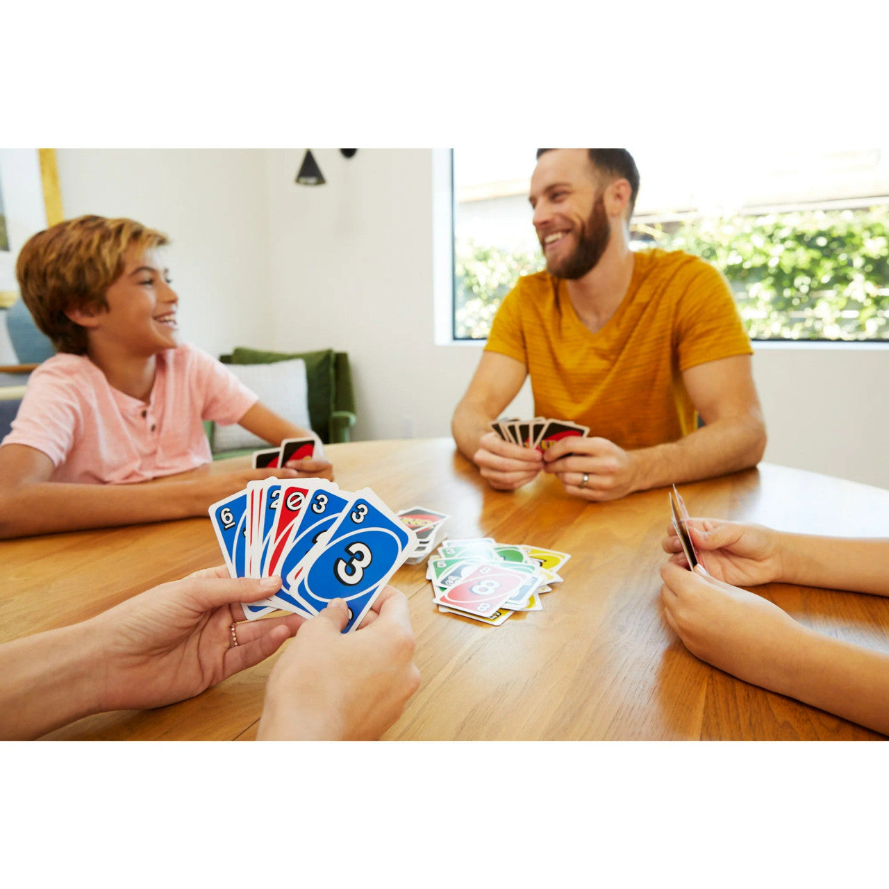 UNO: Classic Card Game