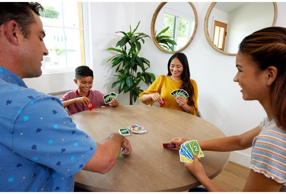 Mattel UNO Flex Card Game – Color-Changing Cards and Special Flex Actions