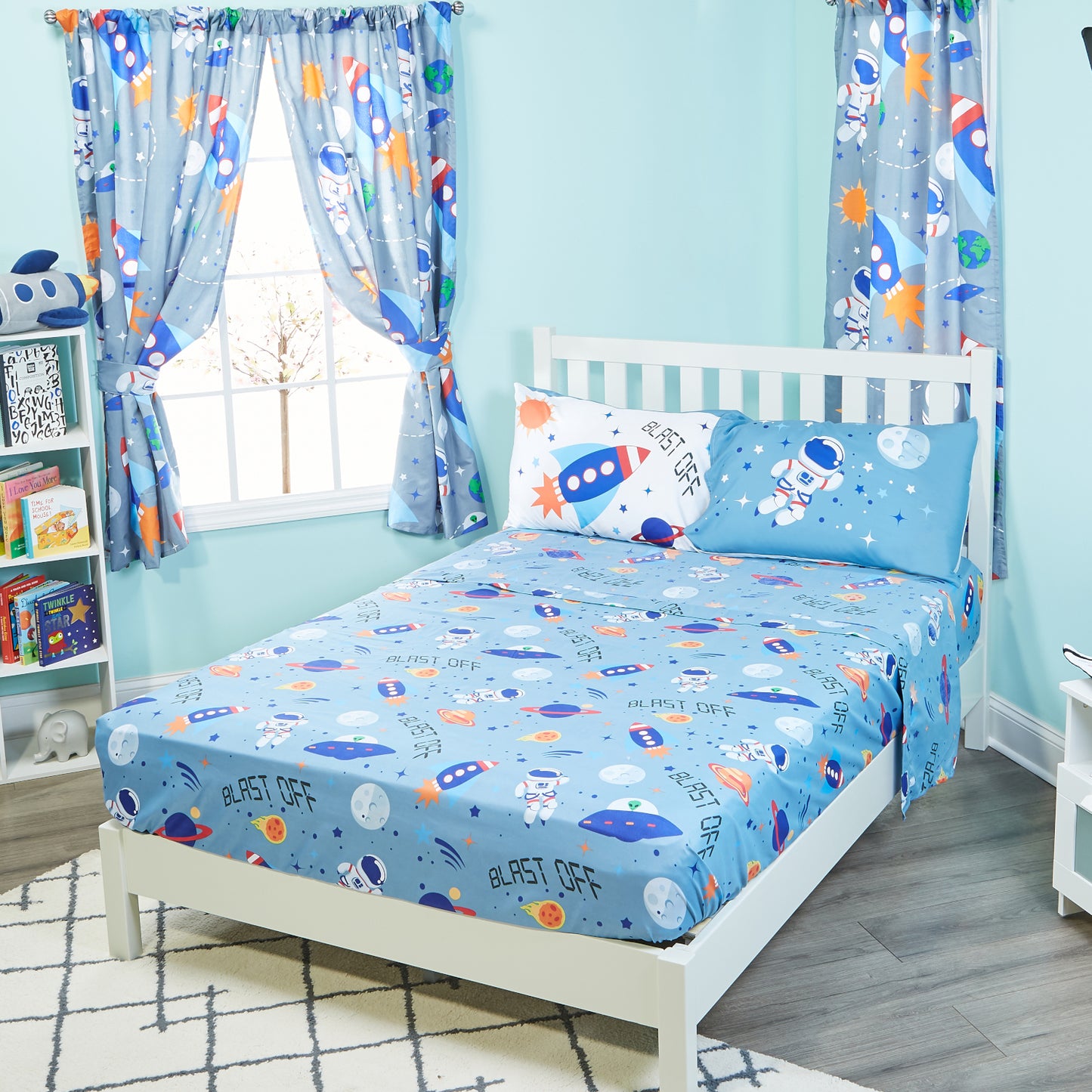 Blast Off in Outer Space Full Size Bed Sheet Set