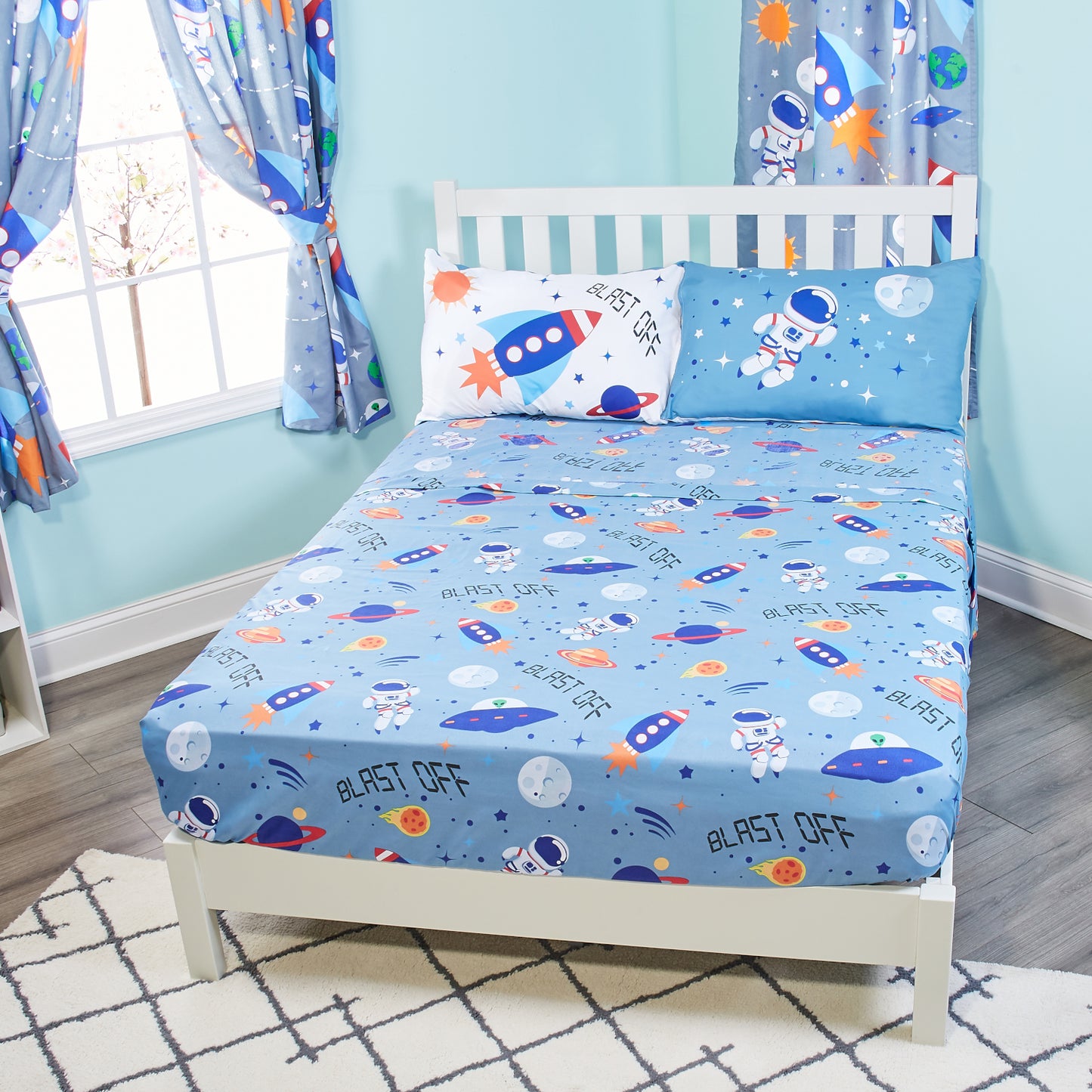 Blast Off in Outer Space Twin Size Bed Sheet Set