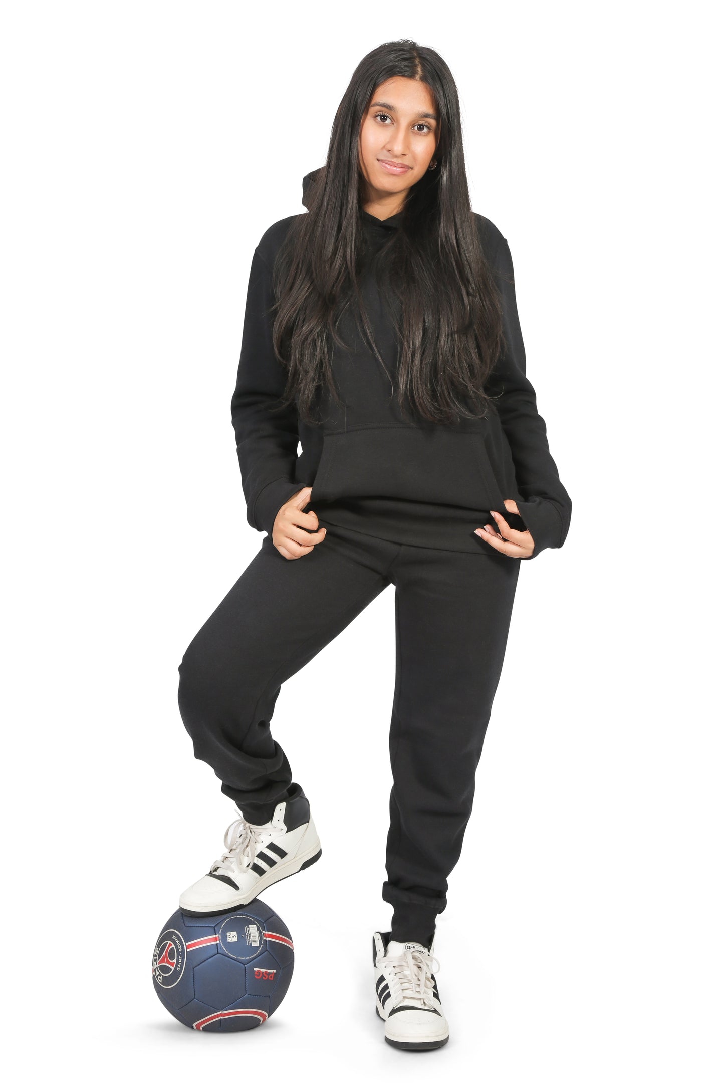 EVERYDAY KIDS All-Season Black Pullover Hoodie – Warm Fleece Sweatshirt with Hood – Ideal for School, Outdoor Play, or Travel – Girls Hoodie