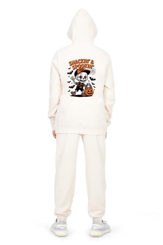 Everyday Kids “Snackin’ & Spookin’” Zip Up Halloween Hoodie – Skeleton Trick-or-Treater with Candy Bag – Cozy Fall Sweatshirt for Boys, Off-White